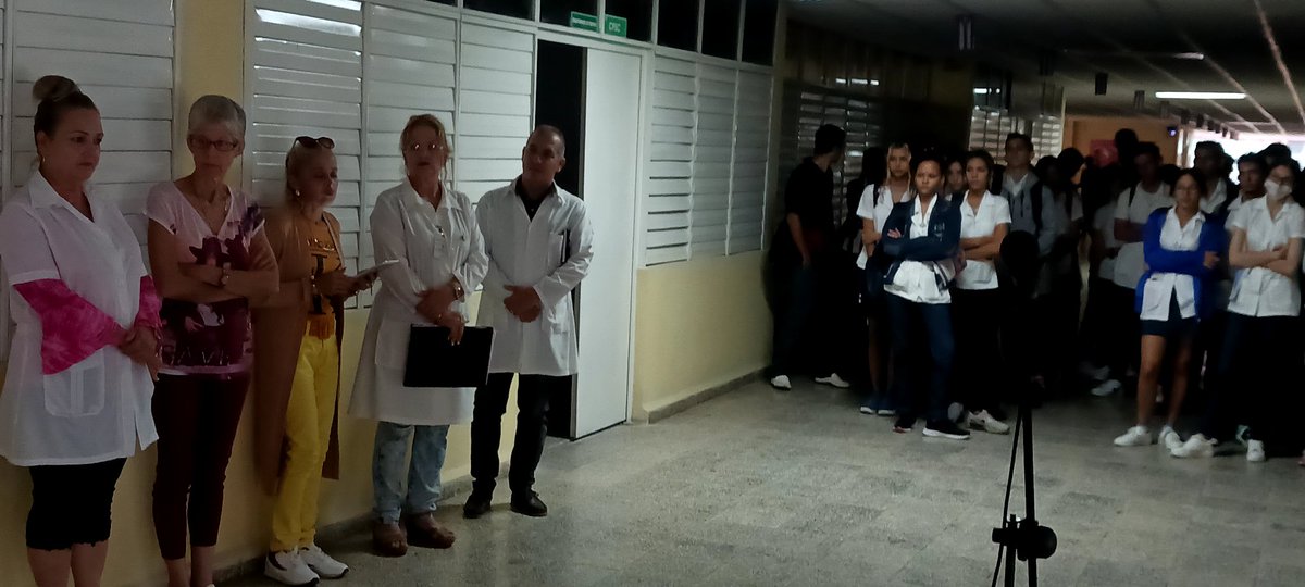 Los cubanos somos la bandera de la salud,cuando defendemos a nuestro país, tenemos la sensación de que estamos defendiendo también a nuestros pueblos hermanos del mundo. (…) estos son tiempos de pensar entodos los continentes”.
#UCMLT 
<a href="/RectoraUCMLTU/">RectoraUCMLTU</a>
<a href="/Mjordan8806/">Yordan</a> 
<a href="/Buhito_98/">Dr. Castro</a>