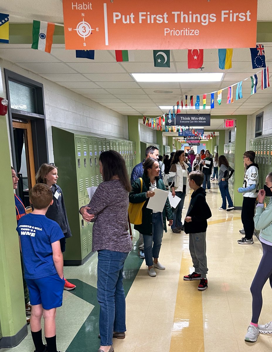 Julie Cline tweet media