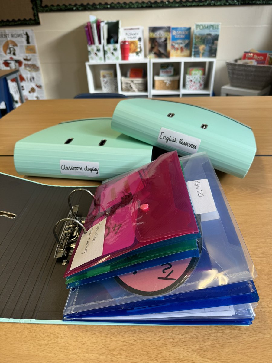 Miss Fish tweet media