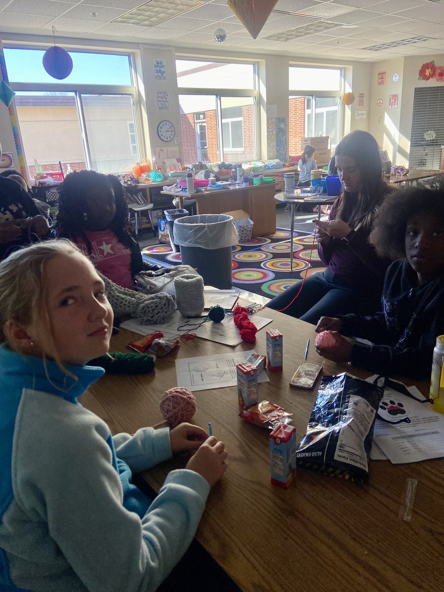 mswesselcreates's tweet photo. Crochet and knitting circles 🧶 
@wle_elem1955 @WayneTwpSchools @MrBlibrary @KarenWitherite 
#wearewayne https://t.co/0cMSLAkuwb