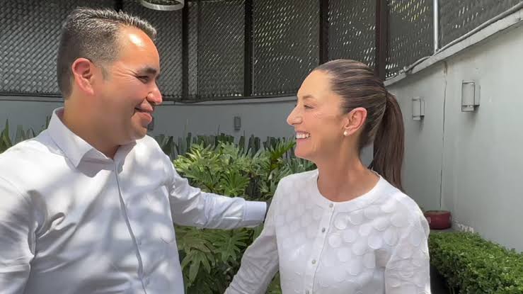 AMonjarazAleman's tweet photo. Mi comentario en programa de @SemNuevoSonora

El ingeniero Heriberto @juntosheriberto  presidente @MorenaenSonora y el actual Dip. Fed. y Coordinador  @Claudiashein
Sonora entra a la carrera por el #Senado

Tiene las credenciales.

Interesante la dinámica de Morena en #Sonora https://t.co/yOYOXPHb9E