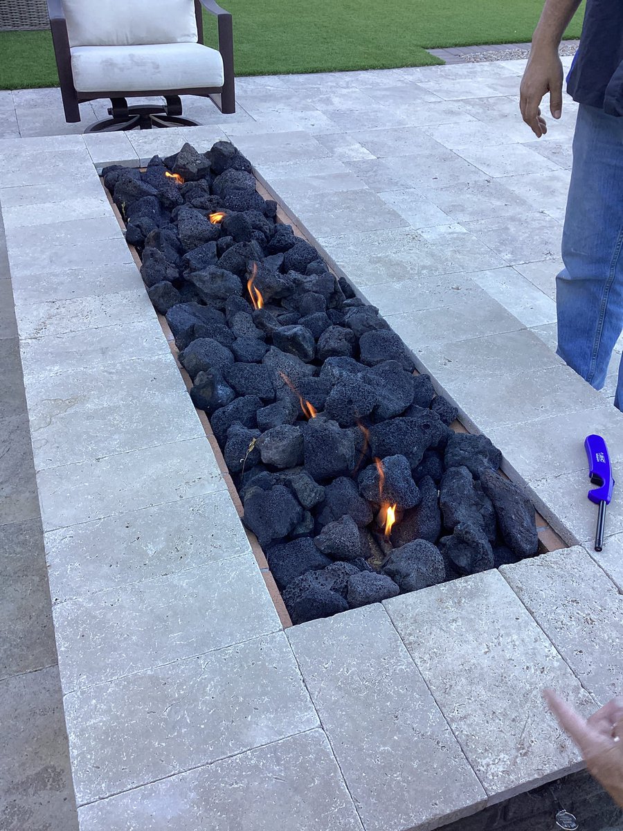 MagicTouchAir's tweet image. Here's one of the things our team has been up to this week! 🔥
wwwFireplacesArizona.com

#firepit #firepitdesign #firepitseason #firepits #outdoorliving