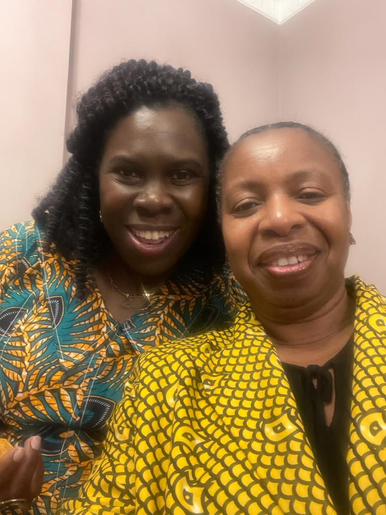 joan_myers's tweet photo. Celebrated 22 year anniversary of @CNOBME_SAG with 4 previous Chairs @baptiste_jc @MaryCBE @lauraserrant &amp; current Chair @felicia_kwaku Its a joy to call such phenomenal nurse leaders my friends @CNOEngland @AcosiaNyanin @AkenkideE @SheilaSobrany @RuthOshikanlu @CalvinMoorley https://t.co/YLFbWpkwGb