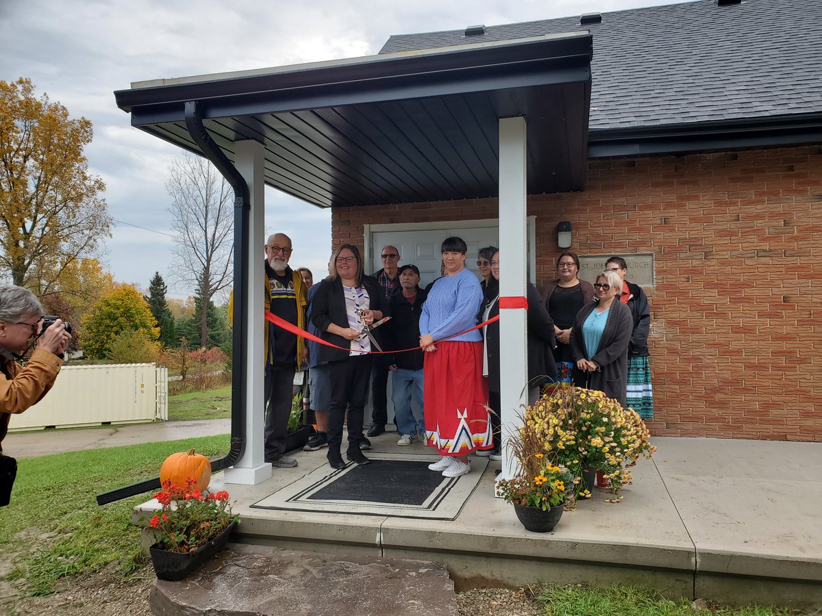 Last week, the Diocese of London was honoured to attend the opening of the new Wellness Hub at Kettle and Stony Point First Nation. The Hub offers a variety of services for the community, and some funding was provided from the diocesan Truth and Reconciliation Fund.