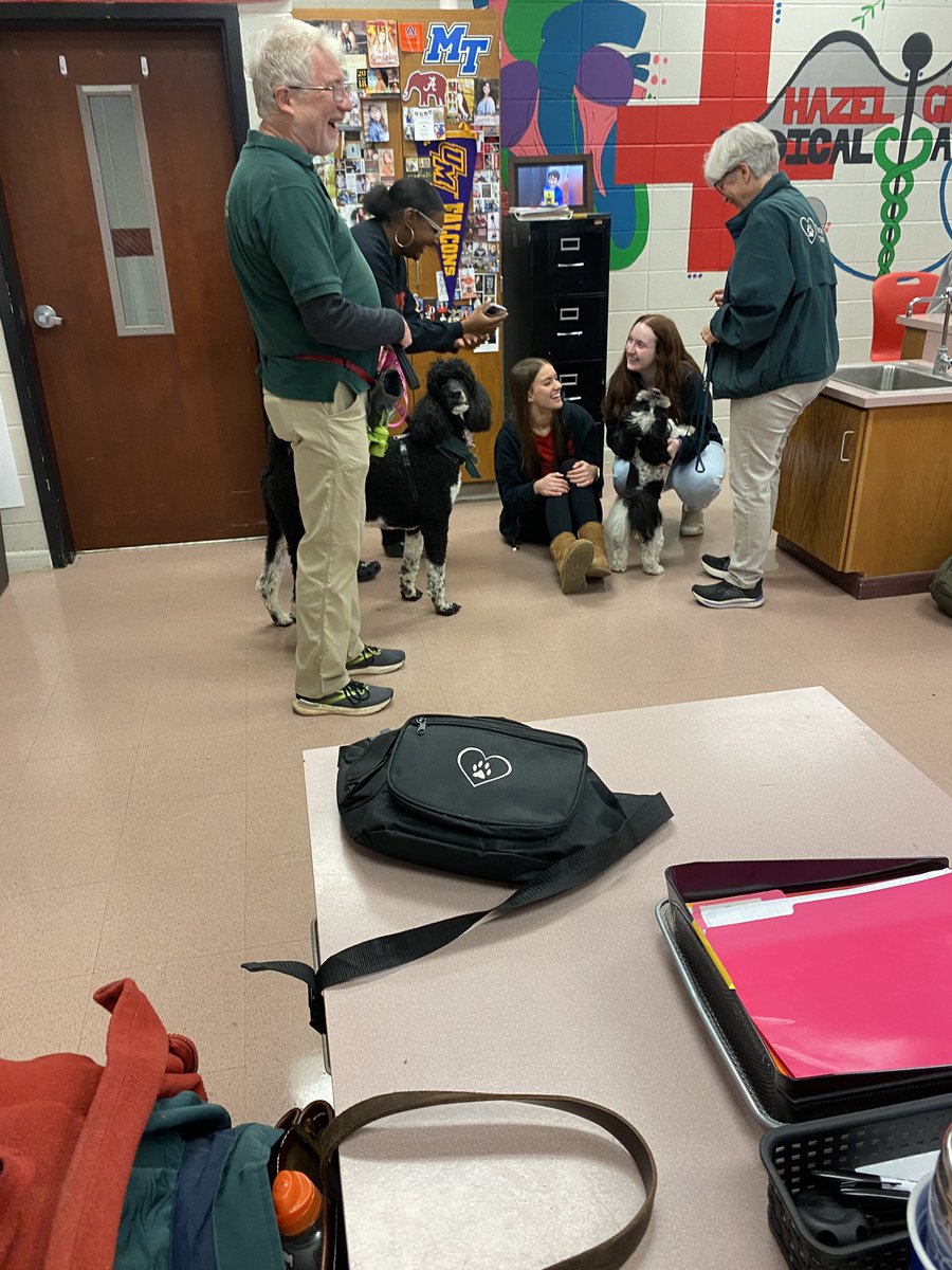 tyriffict's tweet photo. Always a good day when Therapy Partners come by with their animals. @HazelGreenHigh @MCSS_CTE https://t.co/MEtH06doKb