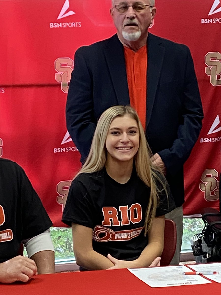sportsturtle11's tweet photo. Covered Morgan Lyons of South Gallia signing to play basketball for the University of Rio Grande. https://t.co/kExzUGGsbM