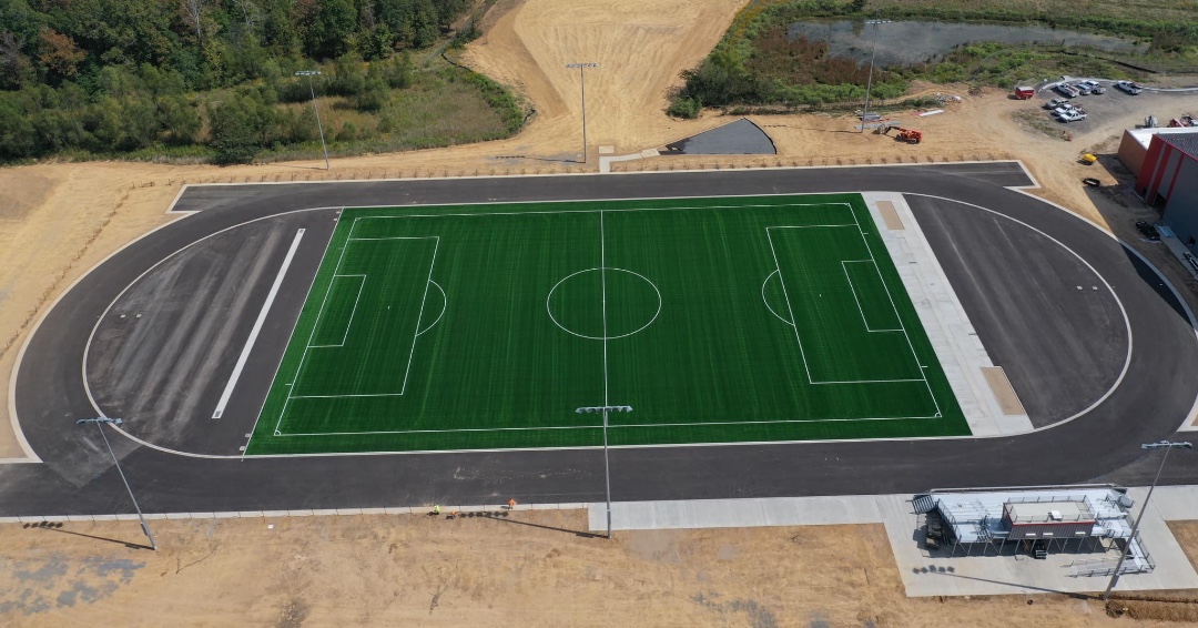 AstroTurfUSA's tweet photo. Elevating athletic prowess! Field three of four now shines with a brand new AstroTurf surface, enhanced with a Brock BrockPad. 

📍 Maumelle, Arkansas
🏟️ PCSSD Sports Complex
✅ Gameday Ready
🧰 United Turf and Track

#AstroTurf #OnOurTurf #Turf #Sports #SportsBiz #Field #Sport https://t.co/qPBwJRWykf