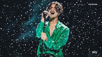LucaGUPalazzolo's tweet photo. La seconda puntata, dallo scorso anno, ha assunto un altro significato, quasi aulico, dopo quella cover incredibile di "Creep" dei @SANTIFRANCESI 
Esiste un prima e un dopo 
#XF2023 https://t.co/YhUuESDrAx