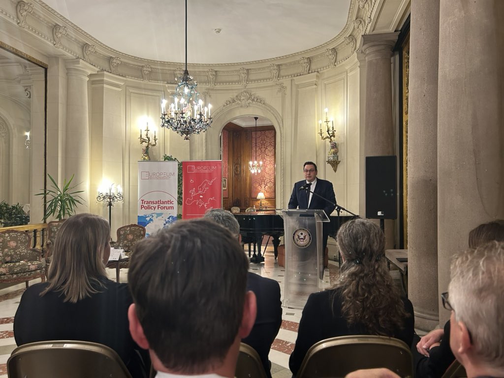 Arthur de Liedekerke (@_arthurdl) on Twitter photo Great to be back in Prague for the 2023 edition of the Transatlantic Policy Forum and to hear - among others - <a href="/JanLipavsky/">Jan Lipavský</a>’s powerful introductory remarks in the company of so many familiar faces! 
Congrats to <a href="/EUROPEUMPrague/">EUROPEUM 🇨🇿🇪🇺</a> for putting on this event! Great to be back in Prague for the 2023 edition of the Transatlantic Policy Forum and to hear - among others - <a href="/JanLipavsky/">Jan Lipavský</a>’s powerful introductory remarks in the company of so many familiar faces! 
Congrats to <a href="/EUROPEUMPrague/">EUROPEUM 🇨🇿🇪🇺</a> for putting on this event!