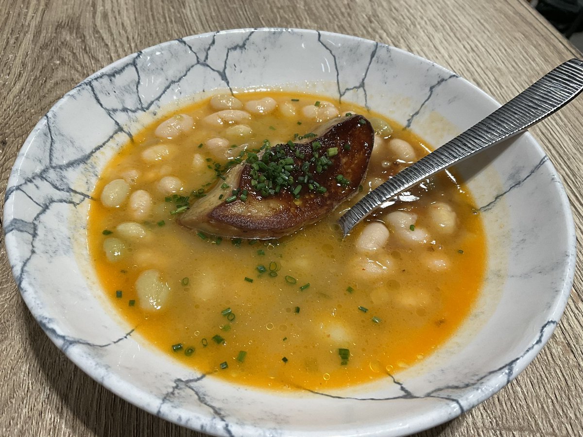 Javier Yurrita (@javieryurrita) on Twitter photo Incondicional de los platos de cuchara. Pochas en <a href="/RestCasaUrola/">Rest. Casa Urola</a> Me ha alegrado el día. Incondicional de los platos de cuchara. Pochas en <a href="/RestCasaUrola/">Rest. Casa Urola</a> Me ha alegrado el día.