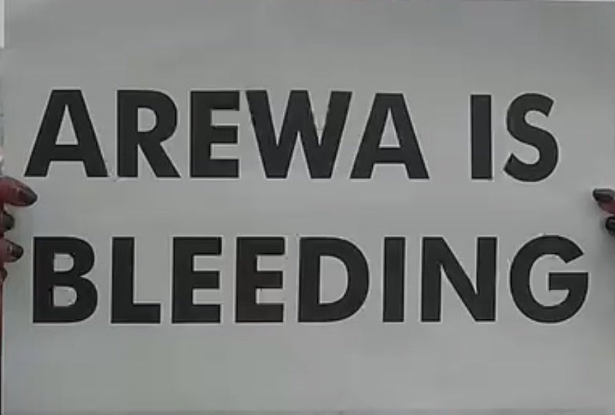 Abbanalaminj's tweet photo. Mun Fara Kamar bazamu Bari ba, Se de wasu sun nuna halin Ko inkula yan uwan mu na Chan cikin azaba, kishir ruwa, yunwa sauro, πππ Babu su Babu labarin su, kilan Ko adu'a bamu musu πππ mudawo Daga hankalin mu bamuda yanci da yawuce Zaman lafiya
#endkinapping
#securnorth https://t.co/JXwRQToXjZ