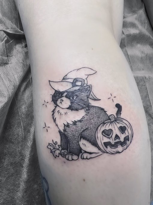 Got my little baby tattooed today 💜 thank you so much @/ink_by_cs for killing it per usual, everyone