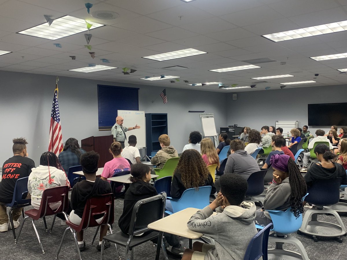 It was an honor to have Veteran (Lieutenant Colonel) Chaplain, Harry Gilman, spend the day at BTMS to share the history of Veterans Day with our scholars. Thank you for your service!