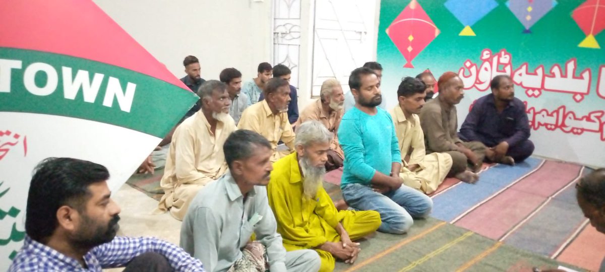 RealNomanKhan's tweet photo. 02نومبر 
یوسی 3 قائمخانی کالونی میں جوائنٹ ٹاؤن آرگنائزر بلدیہ ٹاؤن آصف حسین بھائی نے ٹاؤن ممبر نعمان خان بھائی کے ہمراہ یوسی 3کا وزٹ کیا پولنگ ایجنٹس اوربراڈکاسٹ لسٹ مکمل کرنے جنرل الیکشن2024 کی بھرپور  تیاری کرنےاور یوسی اور دیگر تنظیمی معاملات کومزید بہتر بنانے کی اور عوامی رابطوں کو تیز کرنے کی ہدایات دیں 
@Conv_KMS @KamalMQM @DFSMQM @AnisMQM @AteebFurqan @SyedAminulHaque @allaboutmqm @MQMPKOfficial @IamNomanArif @iamkhalilshaikh @adeel2900 @realshazaq @SyedUsmanbaldia @Ejazsha46359846