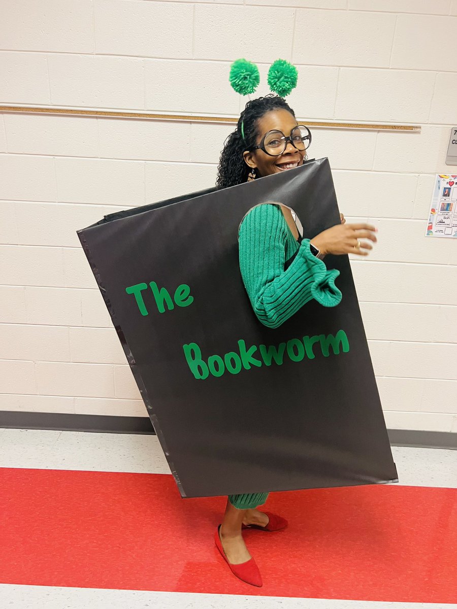 It’s what I do best! 🤓
#thebookworm #booklover