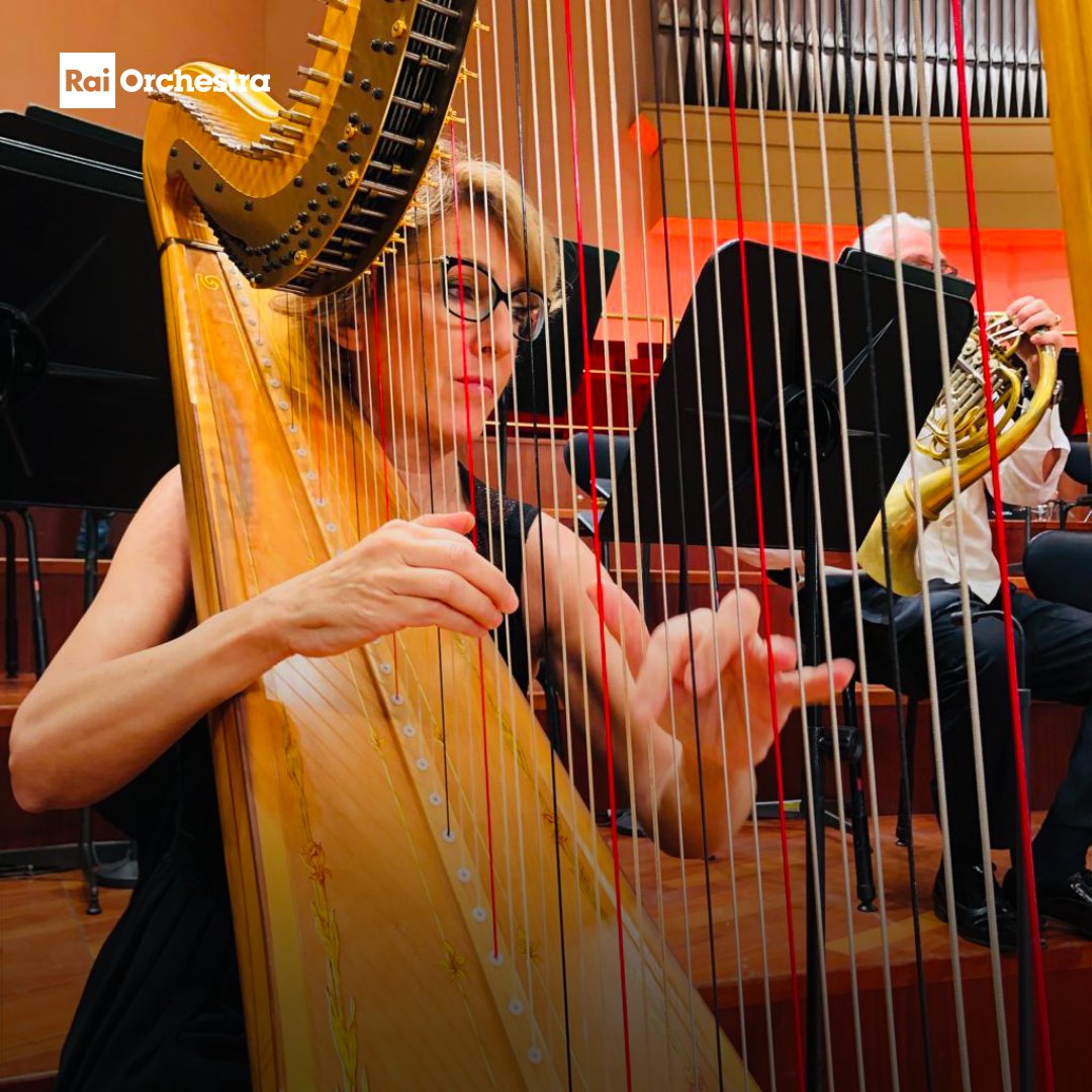 OrchestraRai's tweet image. The Unanswered Question di #Ives e la Quinta Sinfonia di #Mahler per il concerto dell’OSN Rai che vede il ritorno sul podio del suo Direttore ospite principale #RobertTrevinoQuesta sera #2novembre alle 20.30 live streaming
@RaiPlay
bit.ly/3Cjx2BGdiretta
@Radio3tweet