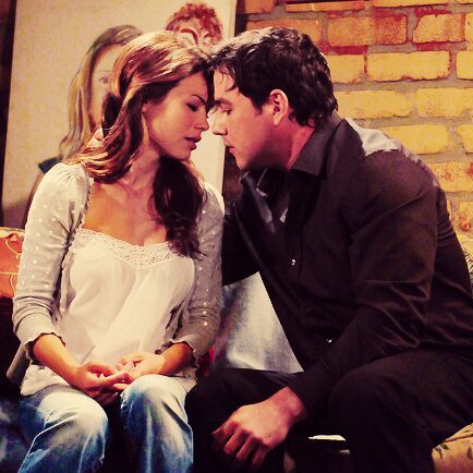 ReuniteJaSam's tweet photo. Nikolas &amp; Elizabeth 🥺 I HATE that we got robbed. They never got to be an ACTUAL couple, without sneaking around! They kept teasing us, thinking we were actually gonna get them as a couple 😭😭 #GH #Niz #RIPTylerChristopher #RIPTyler #TylerChristopher https://t.co/bndSzj0iJG