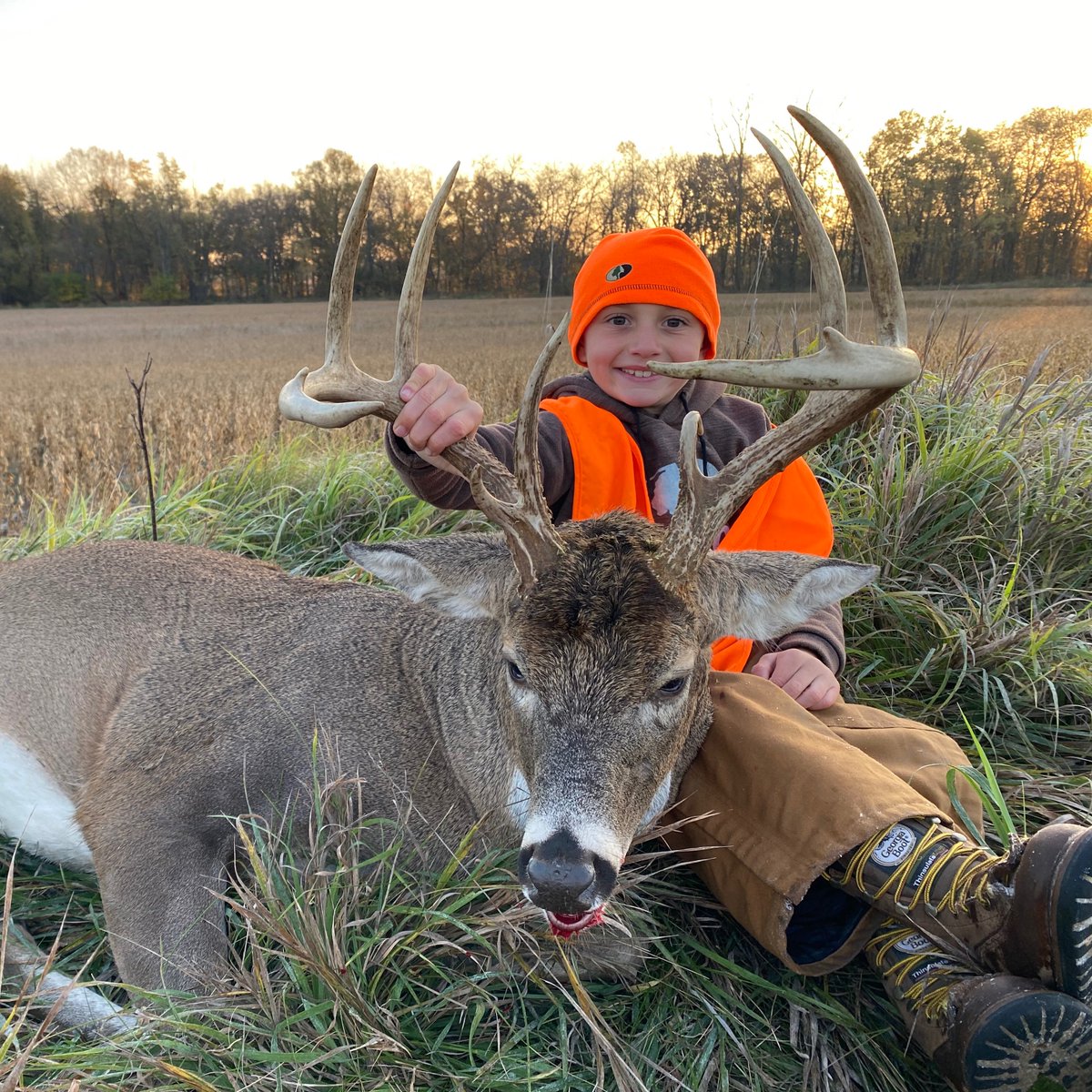 DruryOutdoors's tweet photo. #TBT with a few more incredible hunts from the end of October! 🎃 Our team has been on absolute fire throughout this cold front! 🔥 Watch all of these hunts and more over on the #DeerCast app! 📲 https://t.co/S0h72iwPTj