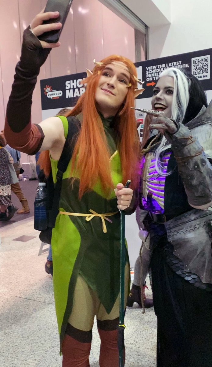 saraparker's tweet photo. I didn't do any photoshoots as #whatifhells Laudna on Sunday, but I love this BTS shot with @BenjaminNew1998 - look at Ben's #kiki!!!

Fandom: @CriticalRole 
WhatIfArt: @ErenAngiolini 
Photo: @edelweiss_cos 

#CriticalRoleArt #CriticalRole #CriticalRoleCosplay https://t.co/zuh0YIpInw