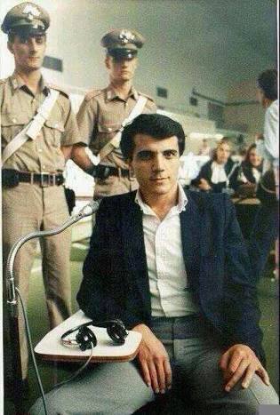 TurkPolisiTC's tweet photo. 3 Kasım 1996.. Ruhun şad olsun koca reis.

#AbdullahÇatlı https://t.co/bonVck3ukp