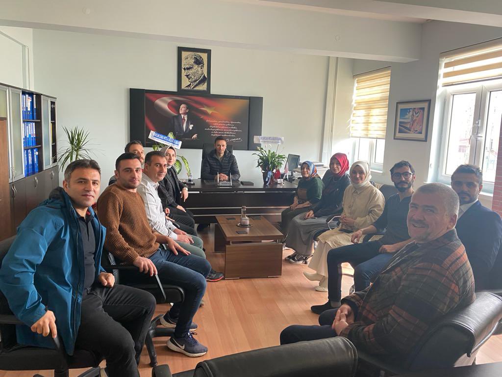 zaramtal's tweet photo. Okulumuza, okul müdürü olarak ataması yapılan İsmail Selvi hocamıza , Zara MTAL ailesi olarak hayırlı olsun dileklerinde bulunduk. Yeni görevinde başarılar dileriz..
@zaramem58 @AlaeddinCkmkts @AlaeddinCkmkts @ZaraKaymakamlik @sivasmem @necatiyener_ https://t.co/KODGEZDTOT