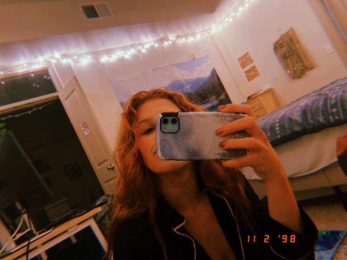 Stop scrolling beetch