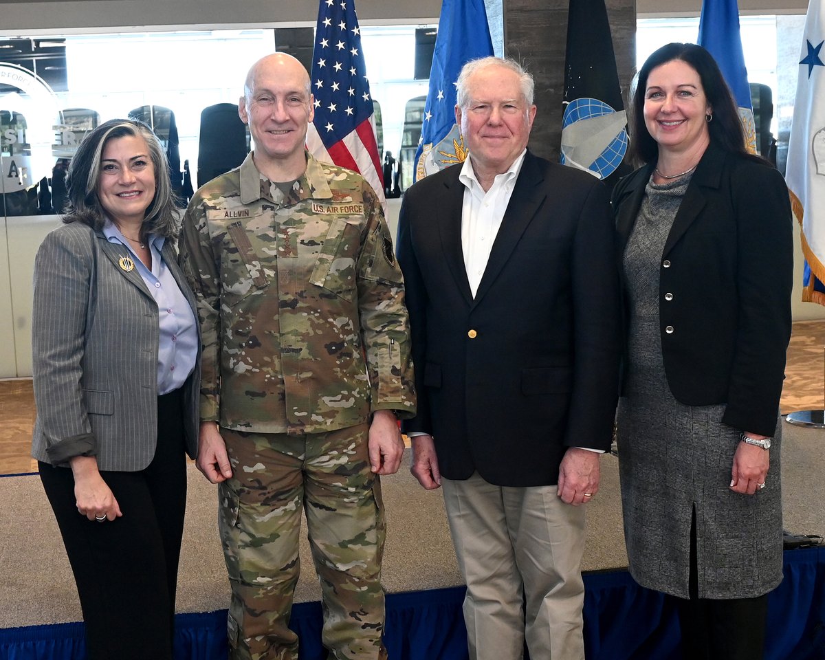 Congratulations to Gen David Allvin on his confirmation as the 23rd Air Force Chief of Staff! While at the @AF_Academy today, Allvin was sworn in to his new role in the press box of the USAFA stadium - the same location where he commissioned 37 years ago. af.mil/News/Article-D…