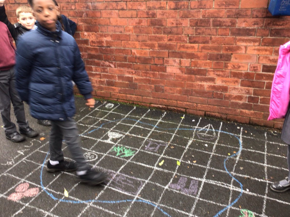 StCharlesGla's tweet photo. Primary 6/5 enjoyed mapping out #GridReferences in the playground this afternoon. The children are developing their awareness of grid reference systems to locate and describe position. #ShapePositionAndMovement #OutdoorLearning @OutdoorClassUKI @CLOtC https://t.co/BfXDAsaSu1