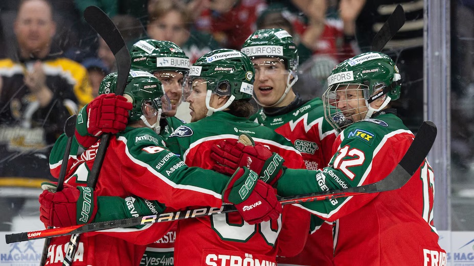 SHLse's tweet photo. Det var en match med två ansikten när @frolunda_hc gick upp i 3-0 men där @MoDo_Hockey sedan tog över matchen helt. Frölunda höll dock ut och vann tillslut.
Läs mer här: https://t.co/V983ZrUJGS
#FHCMODO #SHL #twittpuck #ishockey #svsshl
📸 Carl Sandin / Bildbyrån https://t.co/HEnUWmFzWE