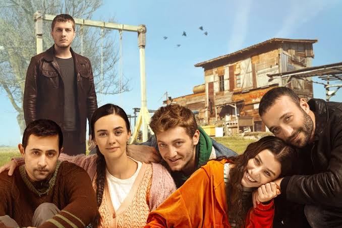 DTural's tweet photo. Bugün günlerden #AteşKuşları diyen #GülBar ve #AlMer fandom ses ver. Kimler izleyecek yeni bölümü? 💥 https://t.co/IpXH7AZxpo