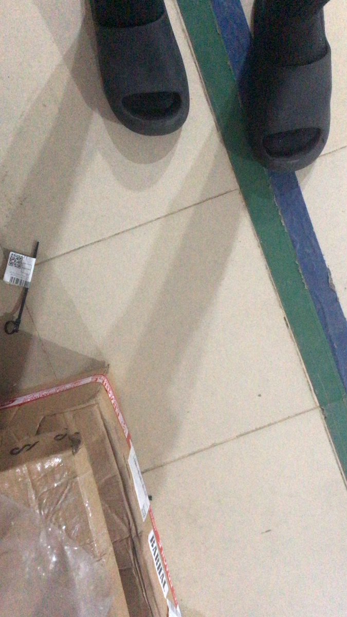 Lauixsan_'s tweet photo. ga ada niatan mesen di shopee gitu? https://t.co/zJnG4PK3RA