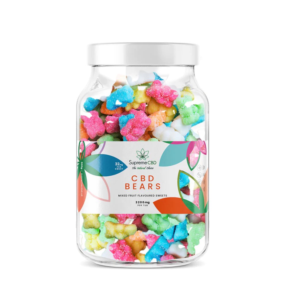 afowler06's tweet image. Retweet this for me please people 🙏🏻 tonight I’m doing two tubs of  @supreme_cbd 3200mg gummy’s for £50 when you dm me 🔥you can pick any flavour you like 👊🏻