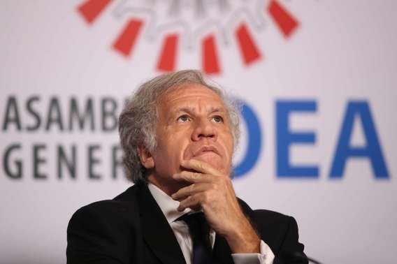 Valenbrii29's tweet photo. Gerardo #Blyde, respondió al secretario general de la #OEA, Luis Almagro, y le solicitó imparcialidad en el tema del #Esequibo
"Su silencio sobre las concesiones en territorio en disputa e incluso en aguas que son de #Venezuela y no están en discusión es grave", acotó
#2Nov https://t.co/TMyvCiIQEL