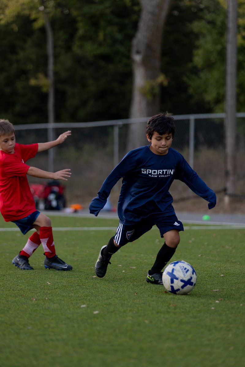 s10starplayer's tweet photo. #TBT 2011G Elite & 2014B White teams in action earlier this season.
Love seeing the growth of our players from the beginning to the end of the season.
#playerfirst #playdevelopment #skv #3citiesoneclub #heartlandfallleague #lawrenceks #topekaks #manhattanks #lawrencesoccer https://t.co/hLOafMB4uf