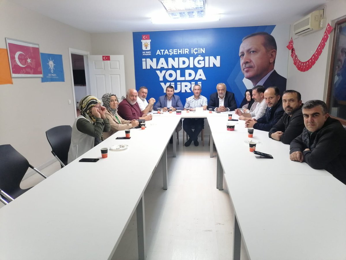Ataşehir ilçe başkanımız <a href="/burakcifci34/">Burak ÇİFCİ</a> öncülüğünde ferhatpasa mahalle baskanimiz <a href="/gul028/">Ramazan GÜL</a> eşliğinde ilçe yönetim kurulu <a href="/erdemveysel19/">Veysel Erdem</a> Ve meclis üyesi <a href="/salihkizilhan/">Salih kızılhan</a>  katılımlarıyla mahalle teşkilat toplantımızı gerçekleştirdik hayırlara vesile olsun
