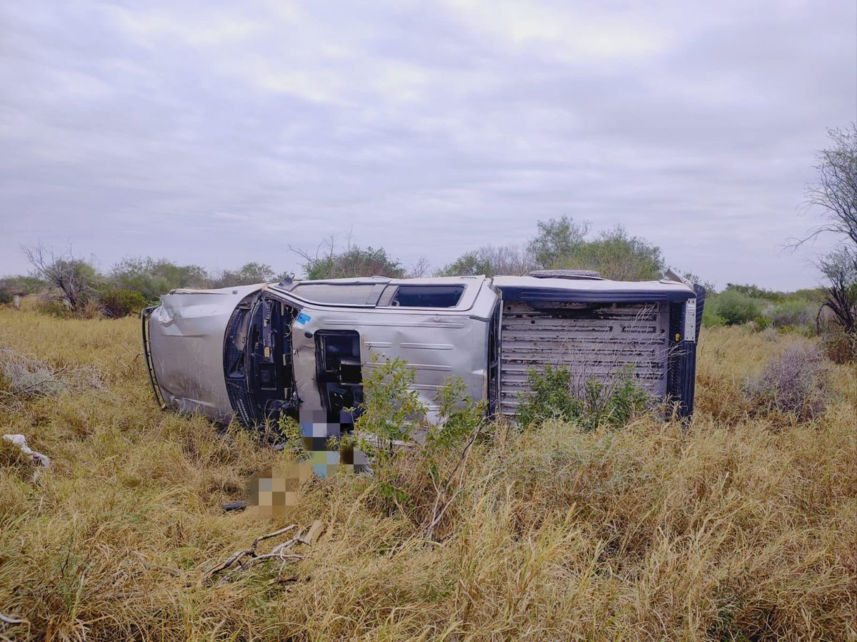 FuriaNegra77's tweet photo. Tras reporte de 7 camionetas en #Reynosa con civiles armados en Col. El Nogalito, la Guardia Estatal @SSP_GobTam repelió agresión logrando neutralizar a dos. F150 gris asegurada en brecha el Becerro con dirección al Viaducto. Aseguradas armas largas, cargadores y cartuchos. https://t.co/V2CVcVu8Cm