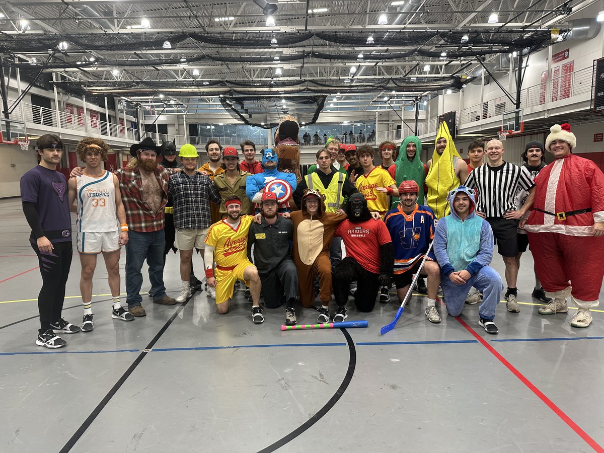 MSOE_Baseball's tweet photo. Happy (Late) Halloween from our family to yours! 

Our Halloween wiffle ball game turned into a kickball game vs. @MSOE_MVB 

We wish you guys luck on your upcoming season! https://t.co/7BiKu6vBCa