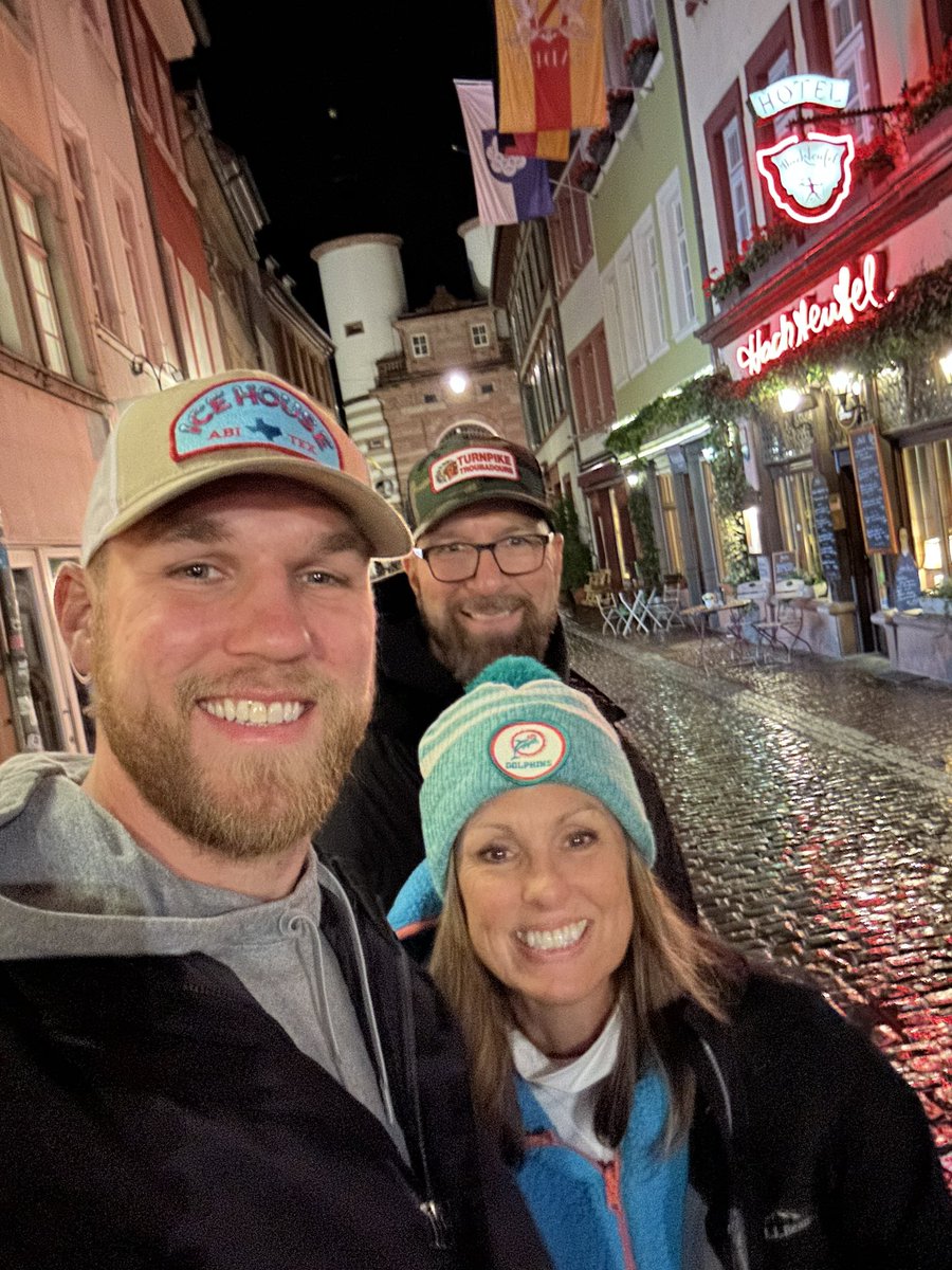 blakeferguson48's tweet image. Got to experience Heidelberg with my parents! Mom was born here back when my granddad was stationed here in the US Army! 

(Elite hoodie game by my father I might point out)
