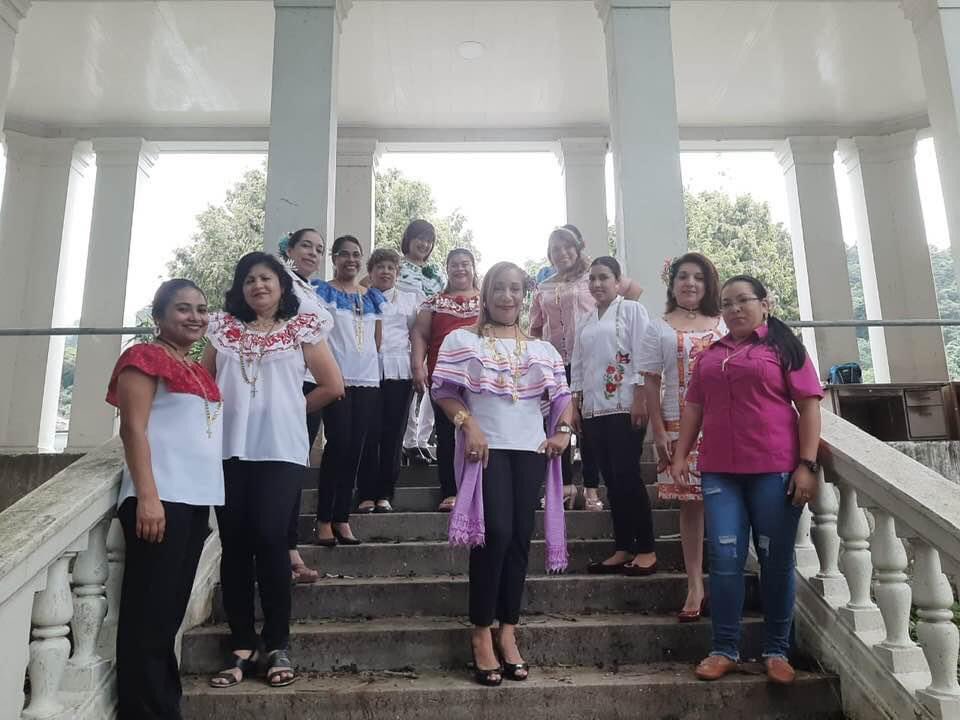 Hagamos civismo en el mes de la Patria. El Poder emana del Pueblo y lo ejerce El Estado a través de los Órganos Ejecutivo, Legislativo y Judicial Ahora dejemos actuar a este último. ECLau