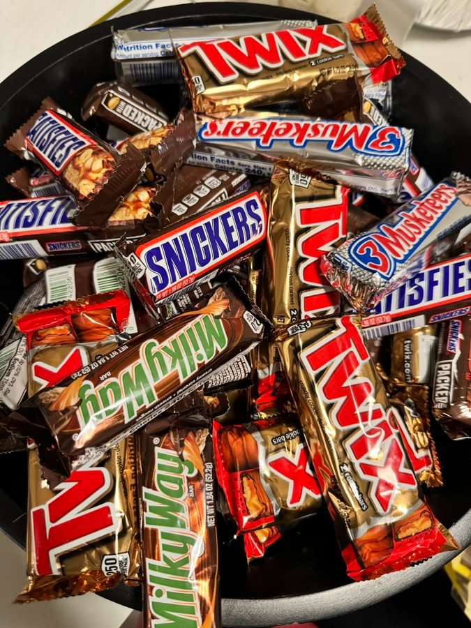 Charles62032075's tweet photo. @ChloeBailey TRICK OR TREAT!!! https://t.co/OINQvl6zCs