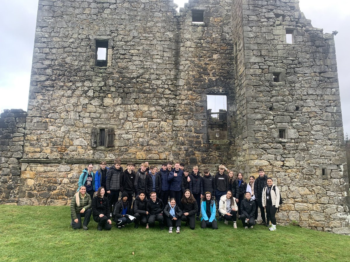 MrNicolPE's tweet photo. 🏔️ | An enjoyable day spent with Team DofE as they completed their bronze practice expedition! 🥾 LHS ➡️ Tappoch Broch ➡️ Torwood Blue Pool ➡️ Torwood Castle ➡️ LHS @LHSDofE @MrsLaw_ @MissBusbyPE @RMillerHistory @MissAvey_art @LarbertHigh 🏕️ https://t.co/2tbXWhH1aS