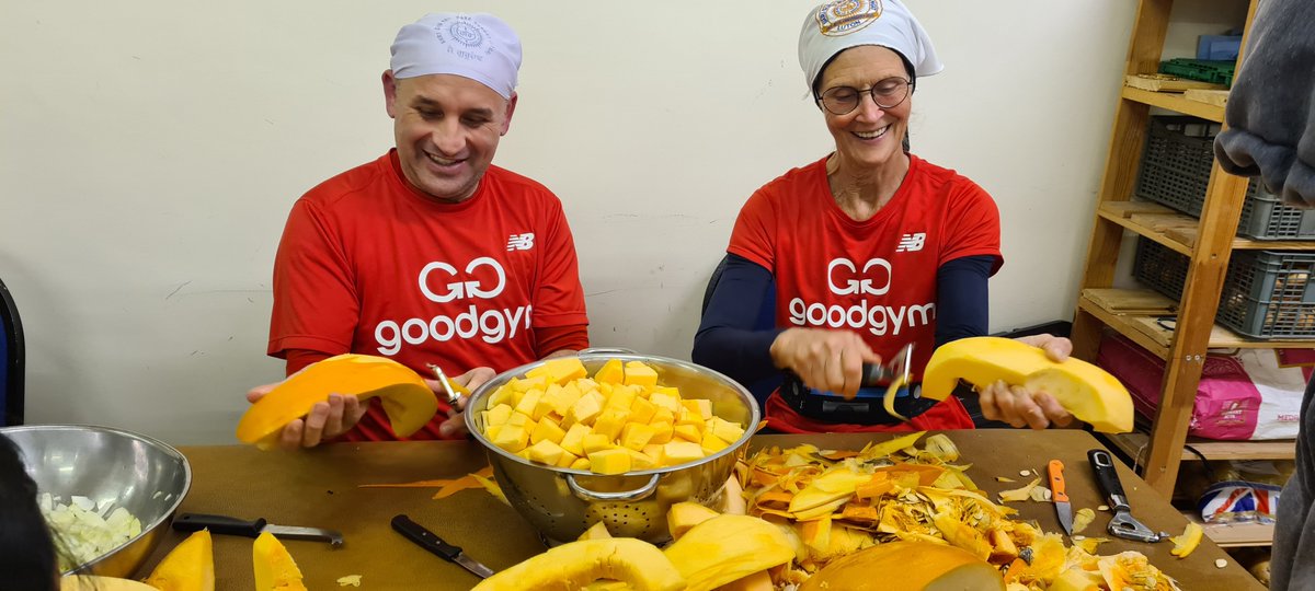 Sadly our final session of teaching members of the #GoodGym their favourite Indian dishes. Really hands on group that got stuck in every session. 

Thank you so much to all of the participants and Eat Your Pumpkin for their funding to enable these sessions.