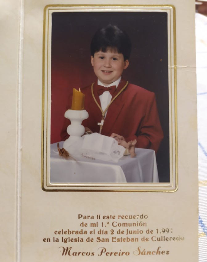 LandRoberTVG's tweet photo. VENDO COMO ESTÁ O PANORAMA IMOS TER QUE SORTEAR #2ENTRADAS entre todxs os chíos que compartan FOTOS SÚAS DE HAI 30 ANOS!!!! #LRober30anos
(GRAZAS A @mpereiros ) https://t.co/WxLKQhNaDN