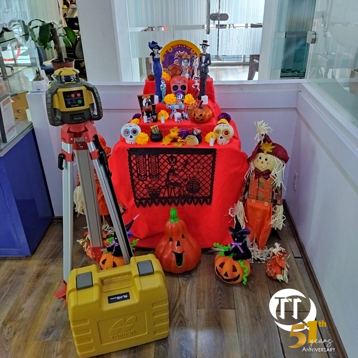 TTQMexico's tweet photo. Siempre los recordaremos
Nuestras tradiciones celebramos y honramos a nuestros difuntos.
#TTQMexico #GrupoTTQ #2denoviembre #DiaDeMuertos #topografia #ingenieria https://t.co/9YP944l4yV