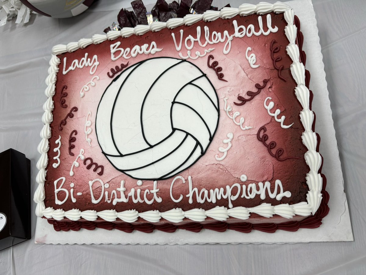 Today we celebrated our @PSJAVolleyball Bi- District Champs in true @PSJAECHS Crown Jewel ways!Come out and support them Saturday in Laredo or watch our live stream coverage ! Go Lady Bears Go! 🏐🐻🤩🏆