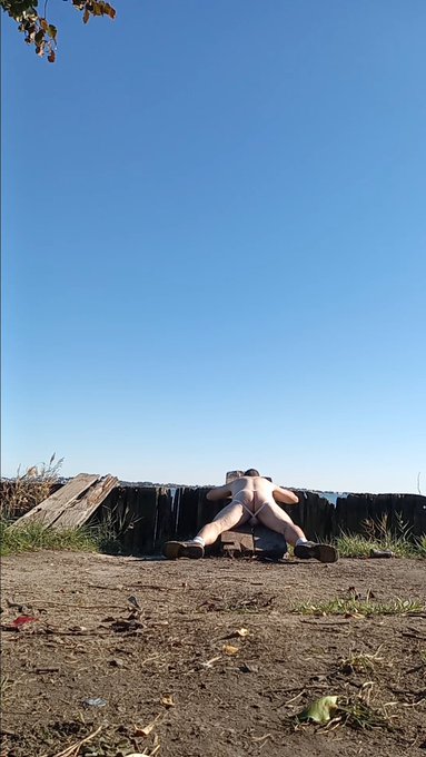 Pose at the beach https://t.co/I5ZlyxcFyd<a href="/tag/cumshot"class="tags"><span>#cumshot</span></a>