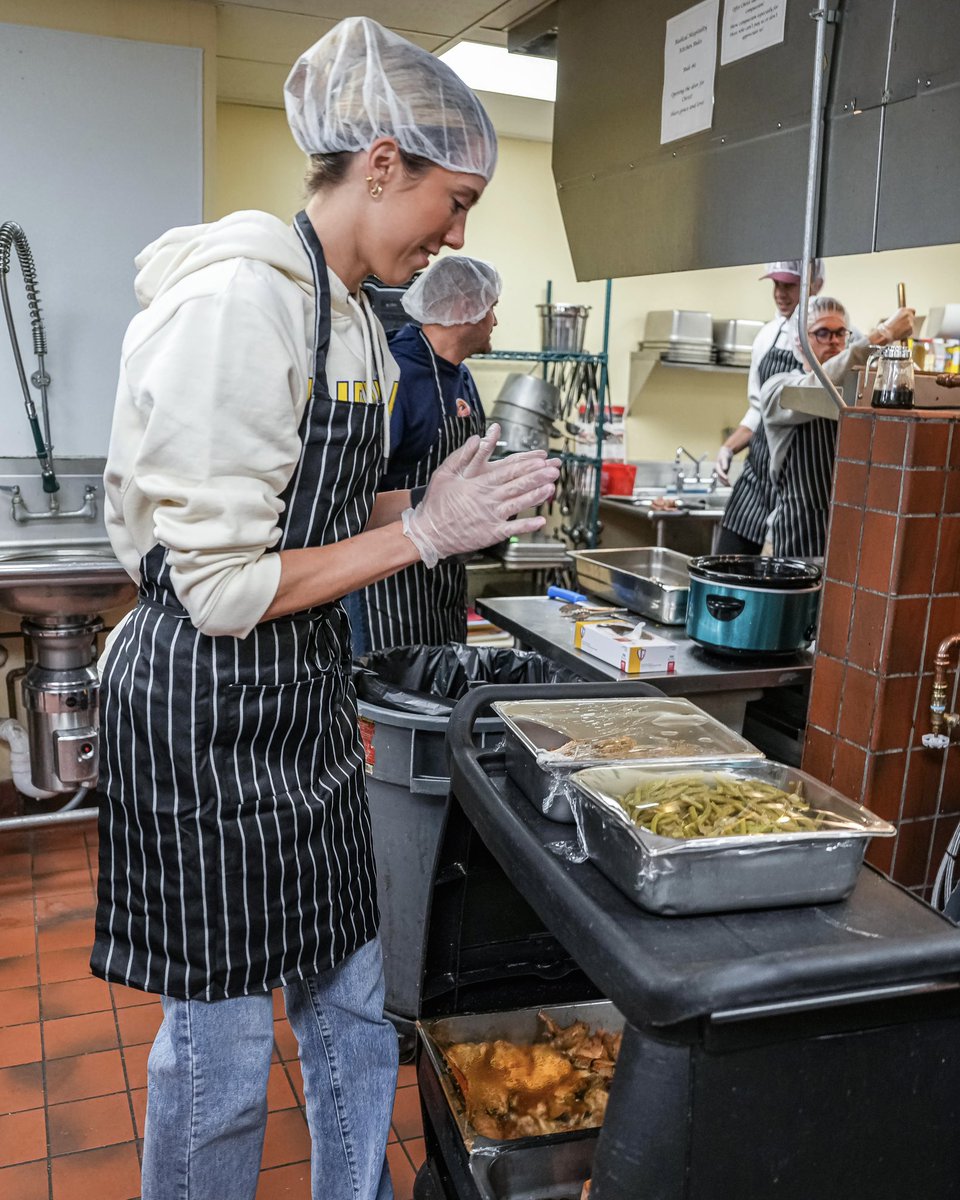 Indiana Fever (@indianafever) on Twitter photo Lexie Hull helped prepare & serve lunch to <a href="/WheelerMission/">Wheeler Mission</a> Center for Women & Children residents today. ❤️ Lexie Hull helped prepare & serve lunch to <a href="/WheelerMission/">Wheeler Mission</a> Center for Women & Children residents today. ❤️