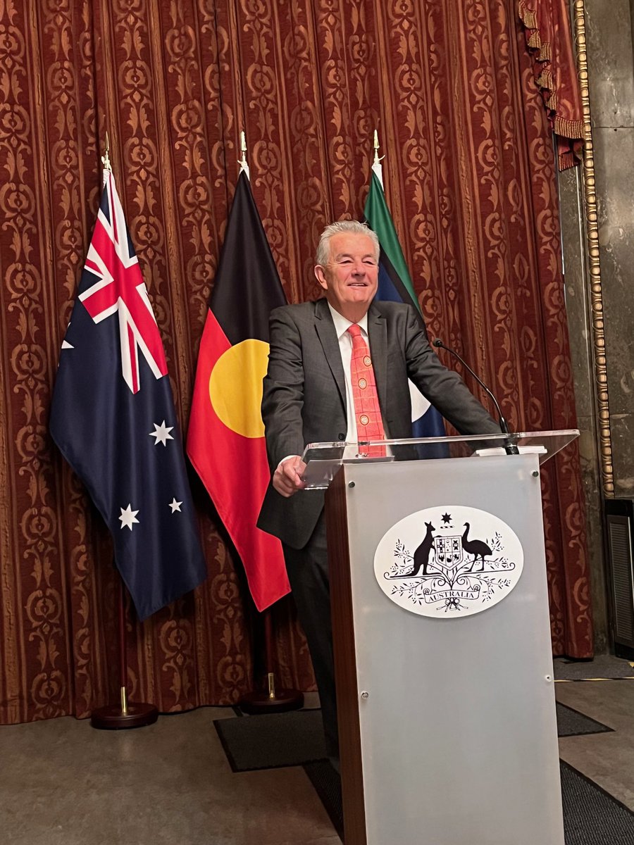 ANUausi's tweet photo. Our AuSI team @AusHouseLondon as Dr David Headon delivers the 2023 #FirstEightProject Lecture on Australia's 3rd Prime Minister - John Christian (Chris) Watson, with an introduction from the Australian Deputy Head of Mission to the UK, Ms Elisabeth Bowes. @BritAusSociety https://t.co/QTNrR0uhY0