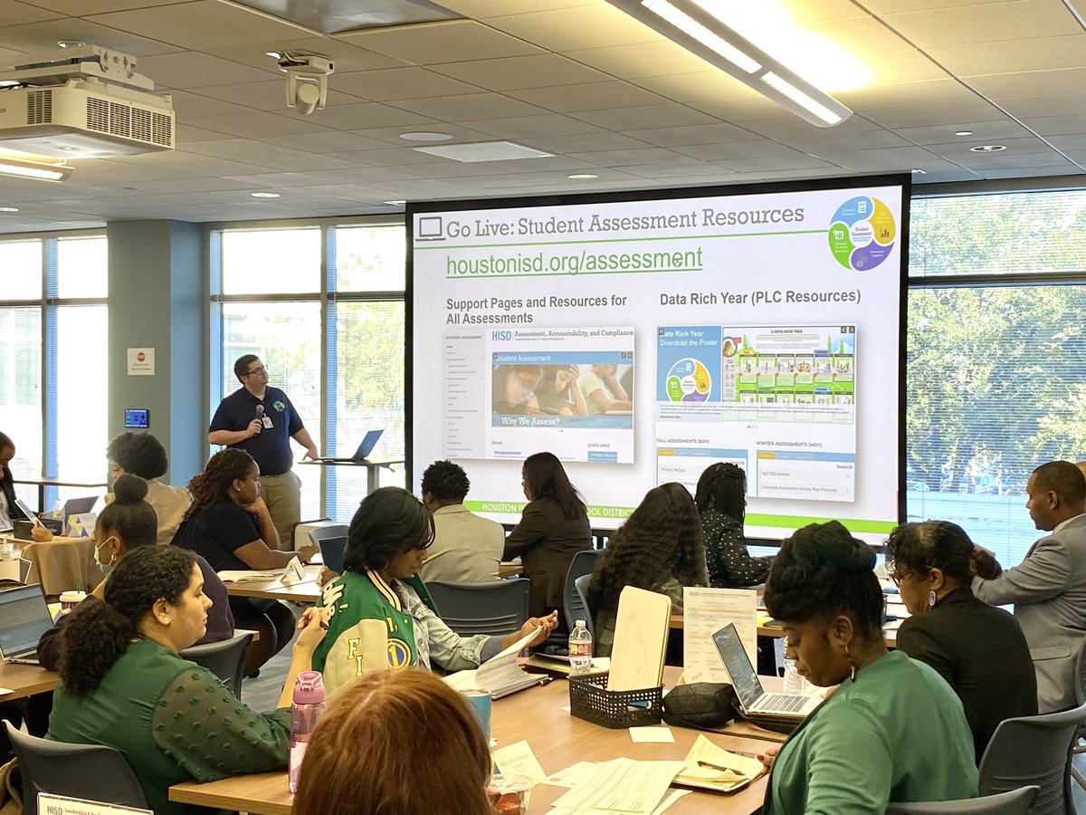 Elliot Luckett (edu) tweet media