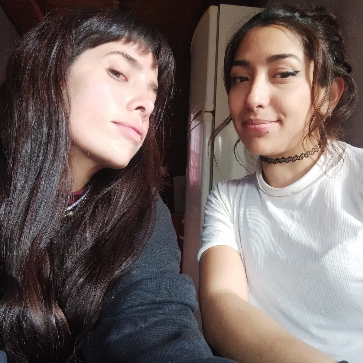 MariaWowi's tweet photo. Con mi rommie tenemos la mejor sesión de fotos del mundo.
Adjunto. https://t.co/upfKpZE5rG